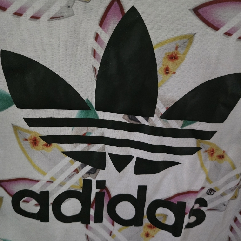 Adidas Pharrell Williams White T-Shirt - Picture 7 of 7